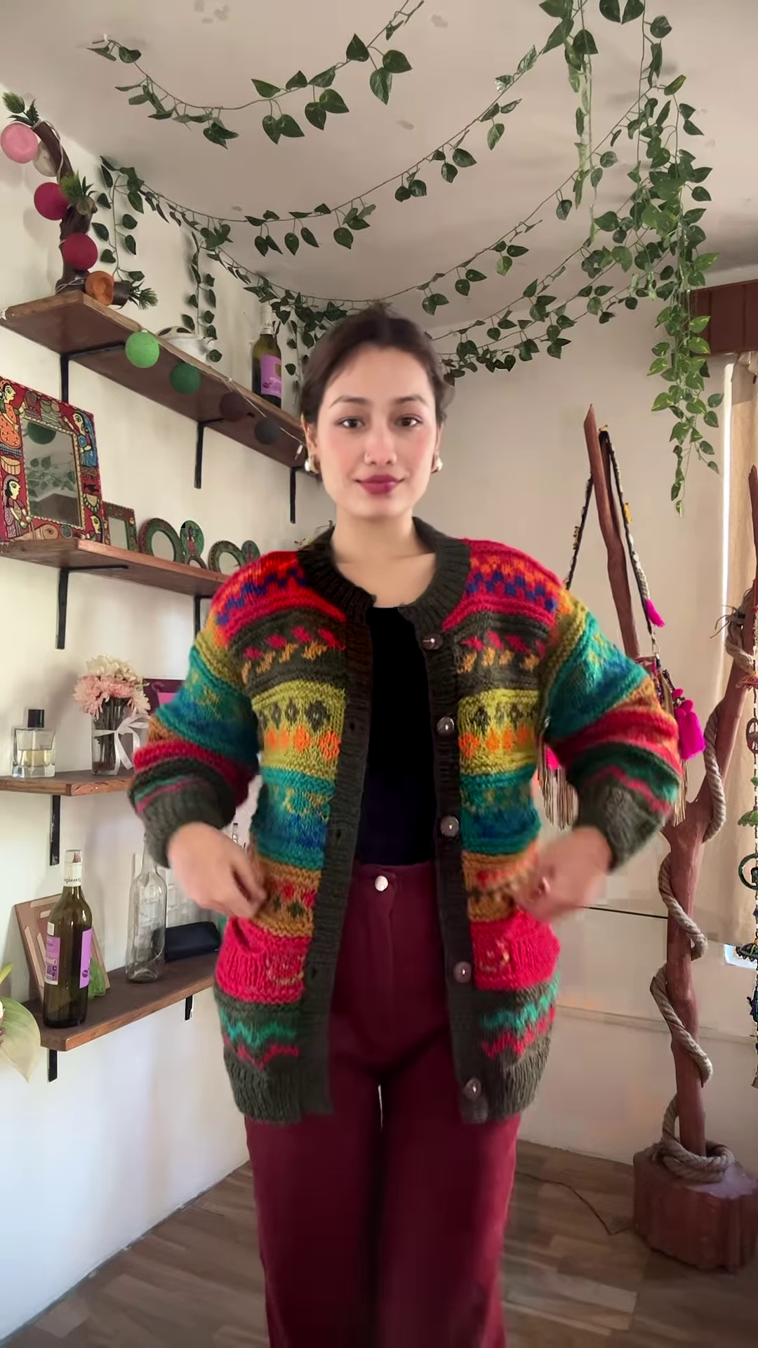 Cozy Hand-Knit Cardigan – A Touch of Timeless Elegance - Image 3
