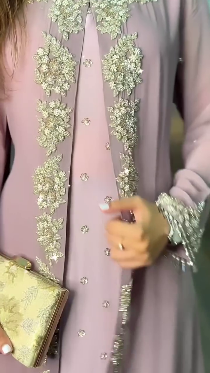 Elegant Mauve Anarkali Suit: A Timeless Blend of Grace and Sophistication - Image 4