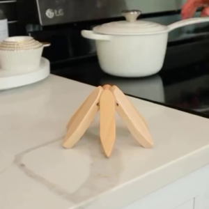 Foldable Wooden Trivet – Minimalist Heat-Resistant Pot Stand for Kitchen Use