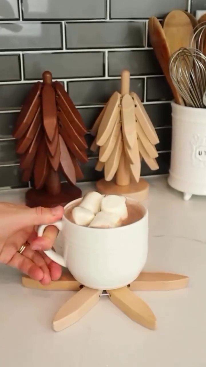 Foldable Wooden Trivet – Minimalist Heat-Resistant Pot Stand for Kitchen Use - Image 2