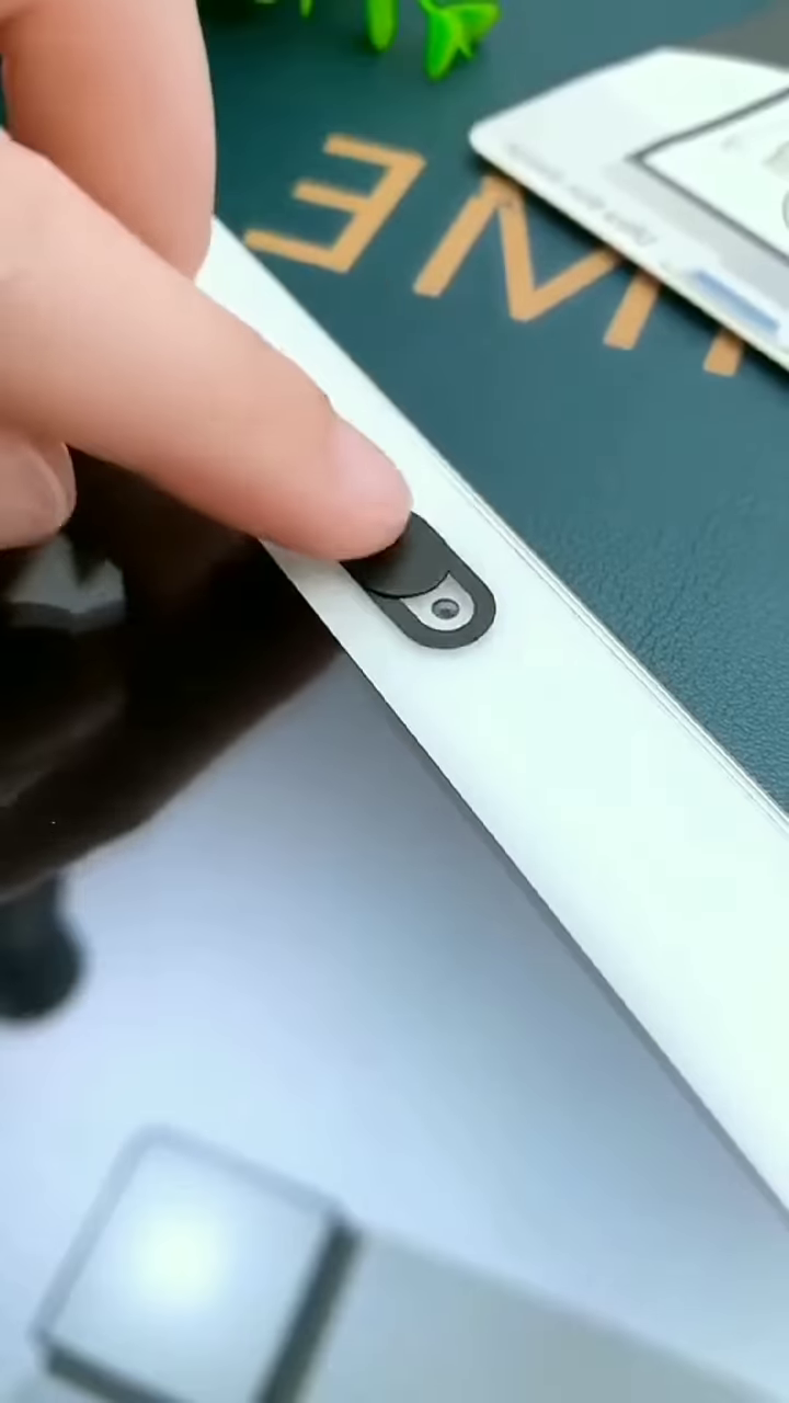 Your Webcam, Your Rules – Ultra-Slim Privacy Slider 🖥️
