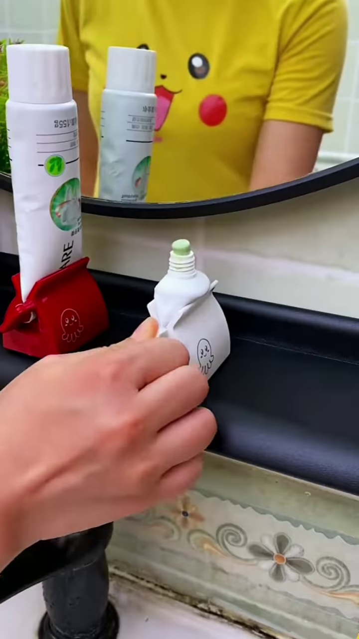 🧼 Squeeze Every Drop – Cute & Handy Tube Squeezer! - Image 4