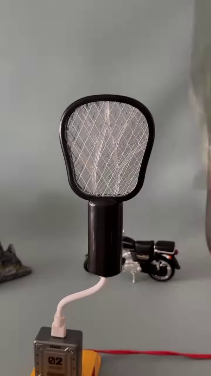 ⚡️Buzz Off, Bugs! – Electric Mosquito Swatter with UV Lure - Image 3