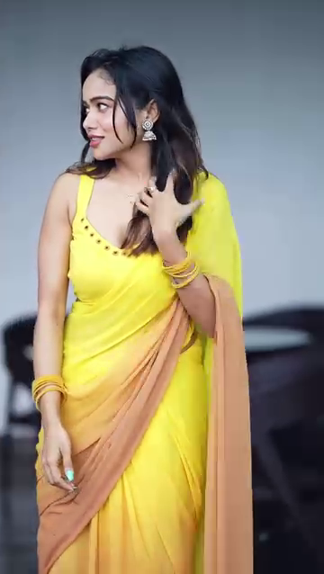Sun-Kissed Elegance – Radiant Yellow Ombre Saree for Effortless Glamour