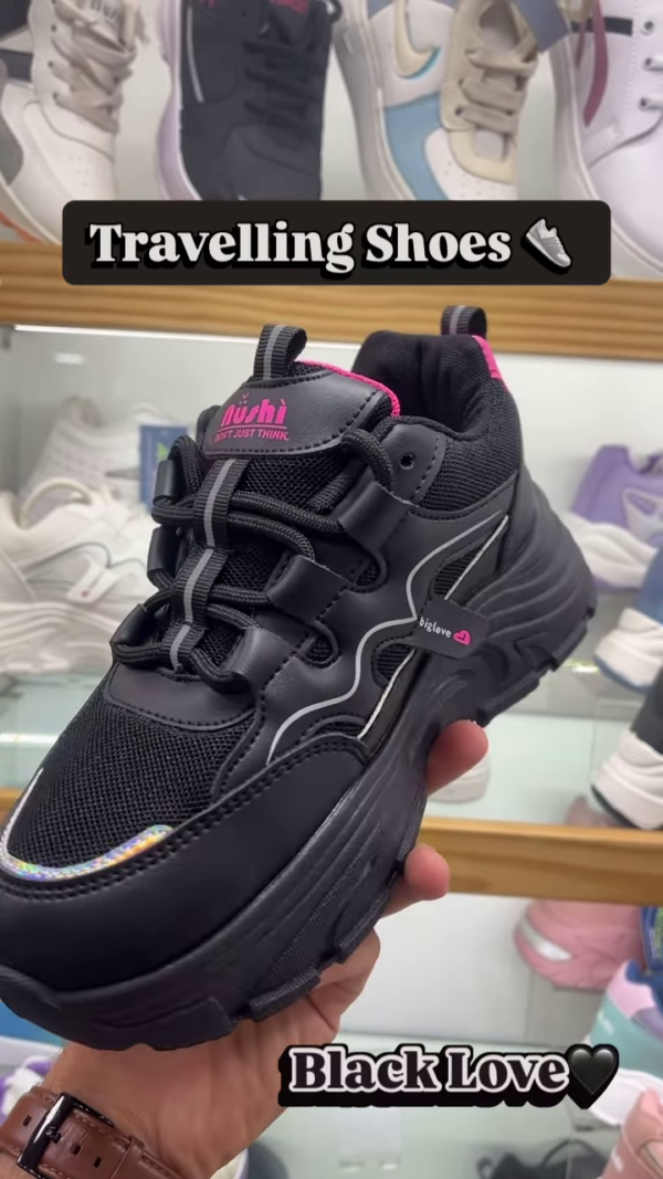🖤 “Black Love” Chunky Travelling Sneakers – All-Day Comfort Meets Bold Style
