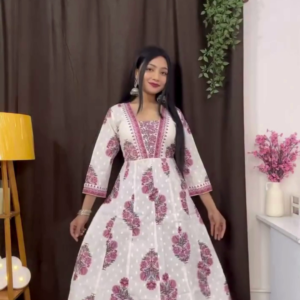Elegant Floral-Embellished Long Anarkali Suit for Festive Occasions