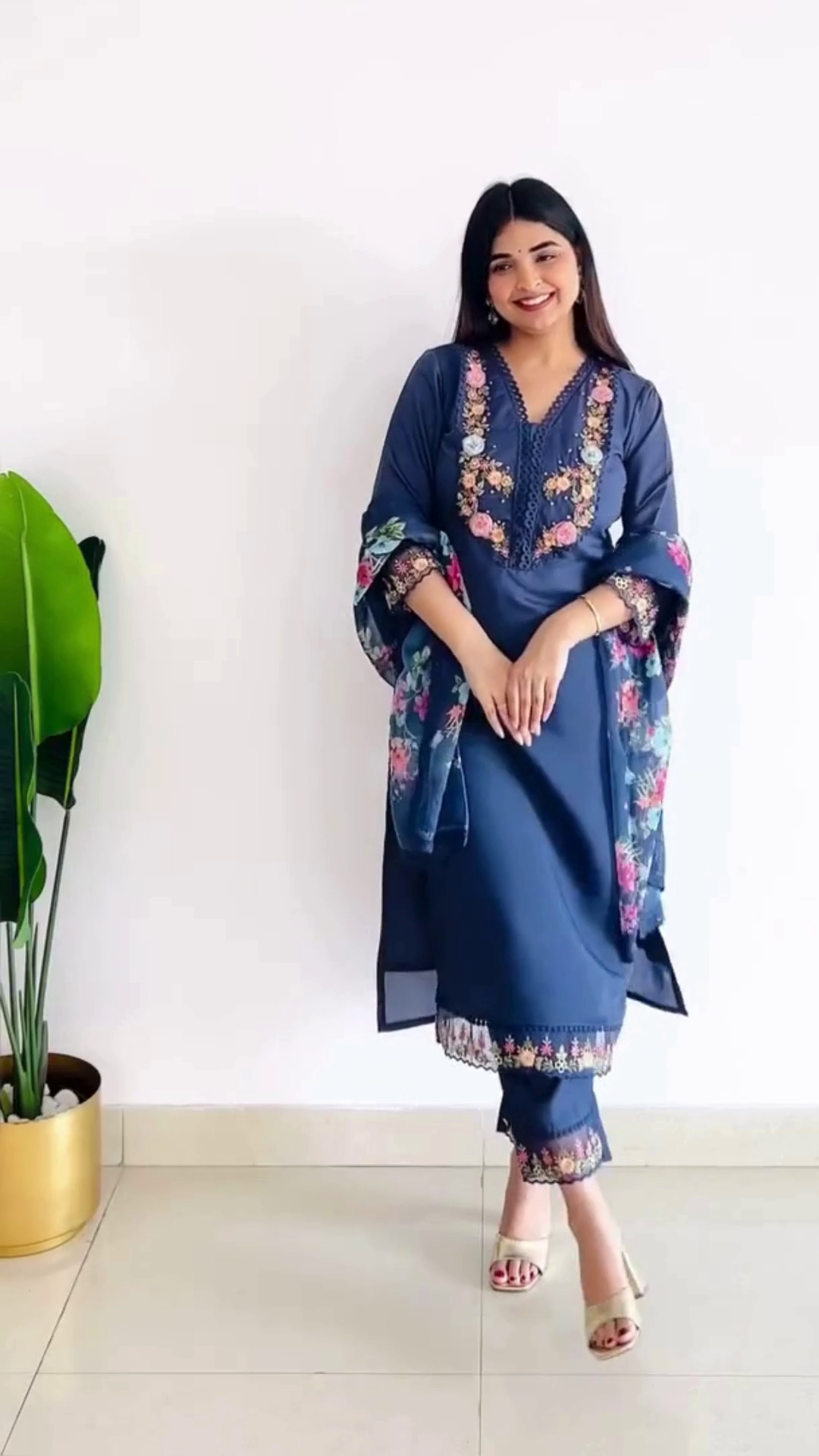 A Curated Collection of Traditional and Chic Designs - Elegancy - Image 4