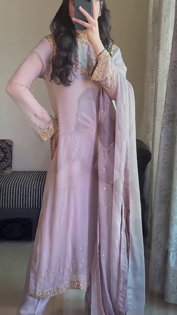 🌸 Pastel Pink Embroidered Chiffon Suit with Golden Borders and Flowing Dupatta - Image 3