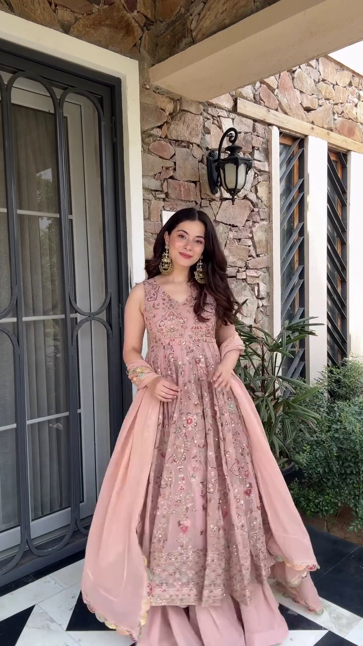🌟 Peach-Pink Heavy Embellished Anarkali Gown with Dupatta & Intricate Handwork - Image 4