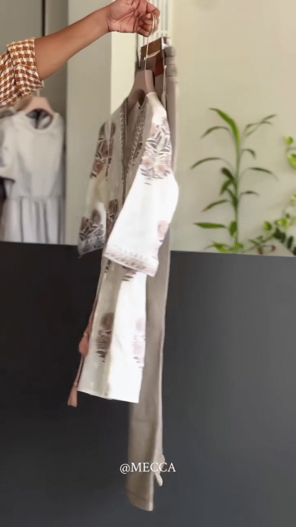 🌸 Elegant Ethnic Floral Top & Pants Set 🌿 | By MECCA - Image 5