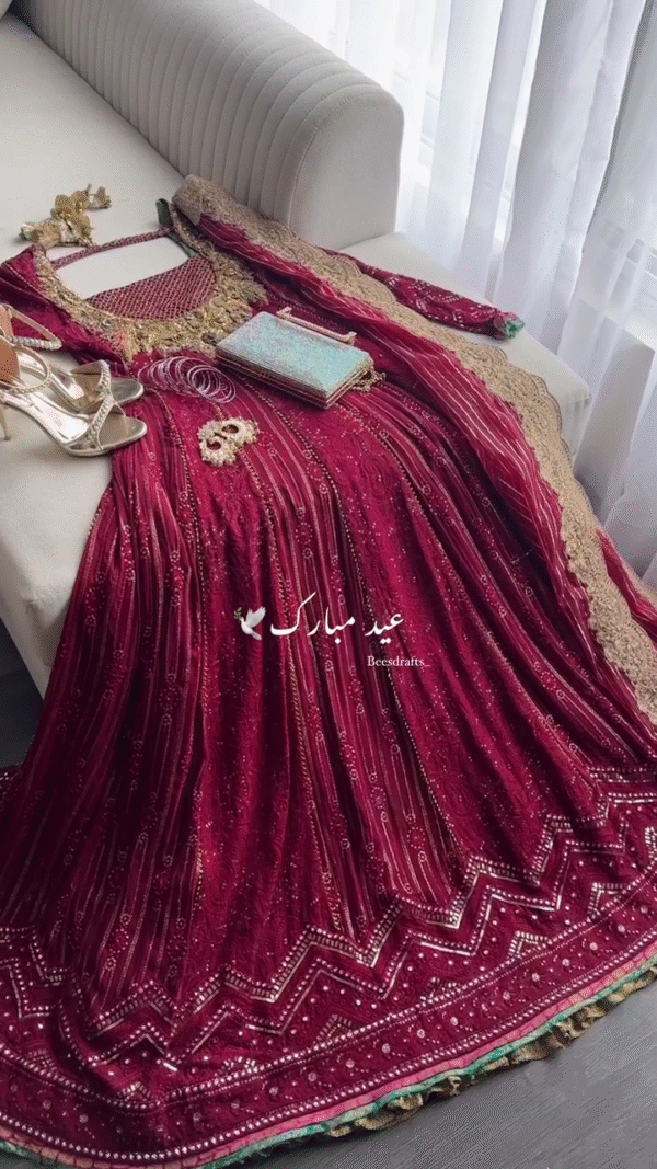 ❤️ Velvet Rose Festive Ensemble | Eid & Wedding Perfection 💫 - Image 3