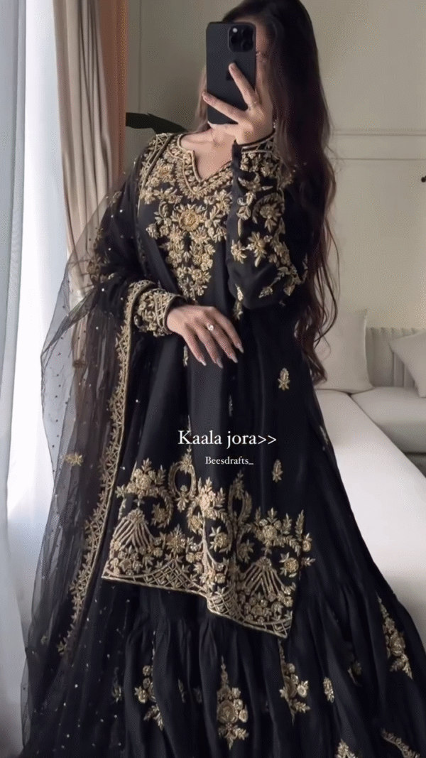 🖤✨ “Kaala Jora – Timeless Elegance” ✨👑 - Image 3